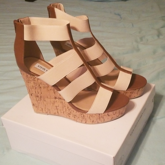 Steve Madden Shoes - Wedges